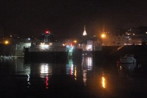 Saint Peter Port (Guernsey). Вход в марину Виктория