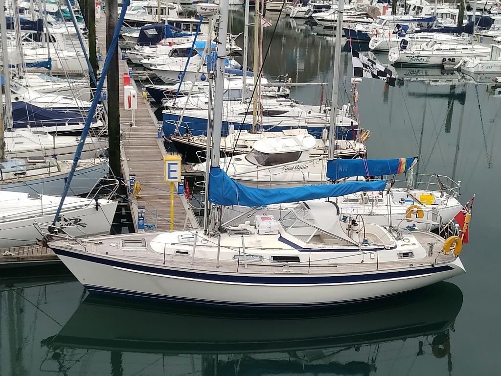 Наш Hallberg-Rassy